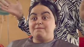 ענבל גלאם בתפקיד אירמה, צילום: מסך, מתוך "שנות ה-80", רשת 13